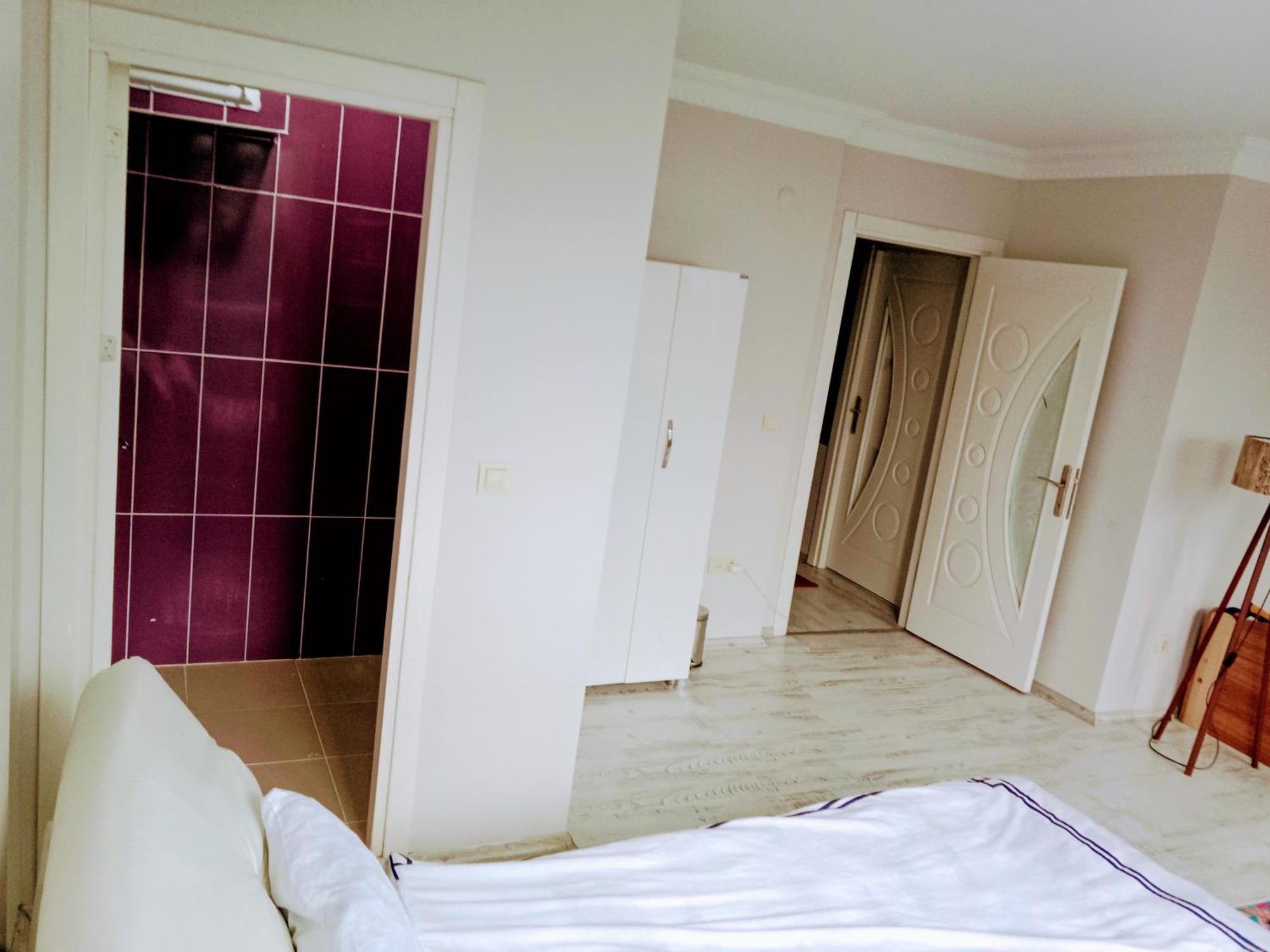 Ahmet Teacher Hotel, 5 Minutes From The Airport Arnavutkoy Exterior photo