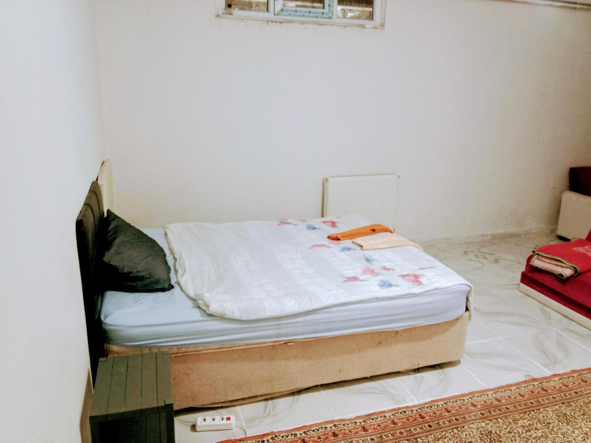 Ahmet Teacher Hotel, 5 Minutes From The Airport Arnavutkoy Exterior photo
