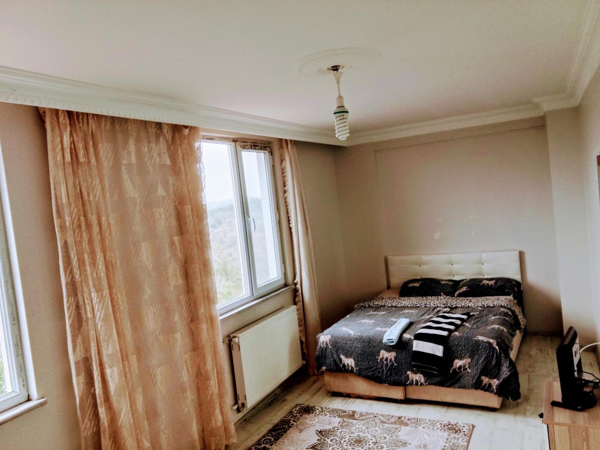 Ahmet Teacher Hotel, 5 Minutes From The Airport Arnavutkoy Exterior photo